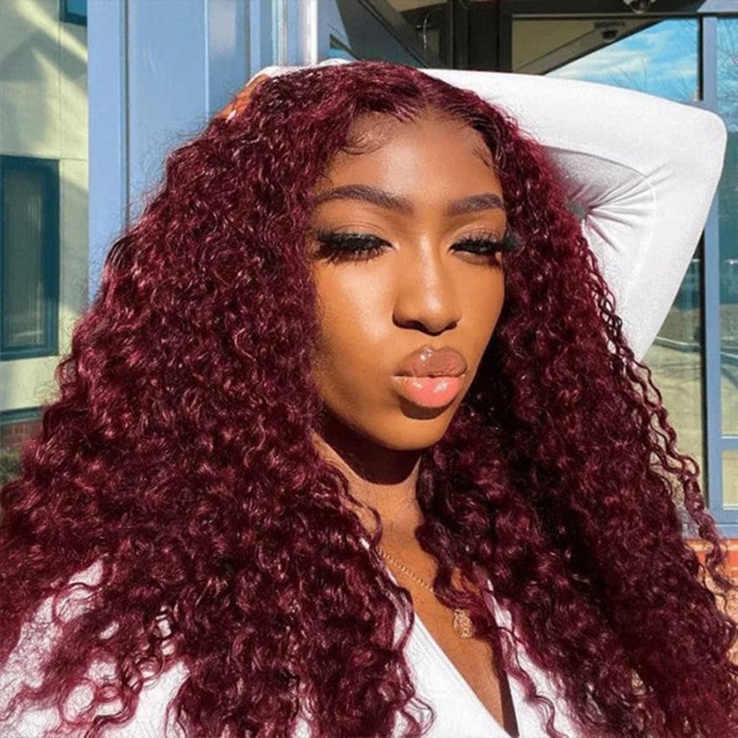 The T part wig is quite versatile and you can style it in as many ways as people do with a lace front wig, It’s wearable right out the box, Most classic reddish color for any occasion, Best vacation hair style, Pre-colored in redwine burgundy, Low maintenance hairstyle